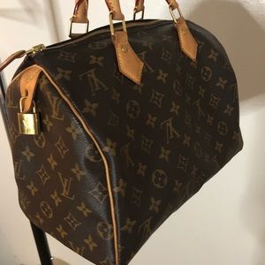 LOUIS VUITTON SPEEDY BAG